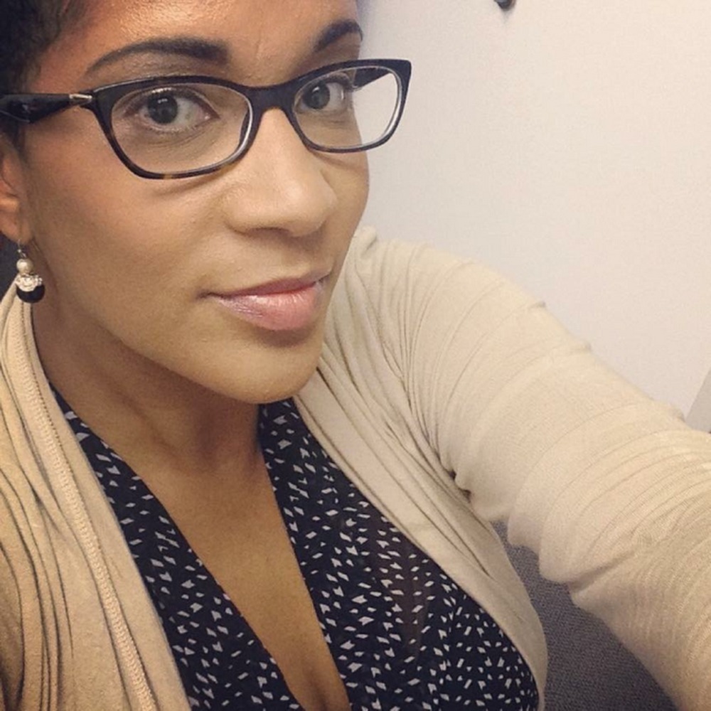 Meet your Posher, Elecia